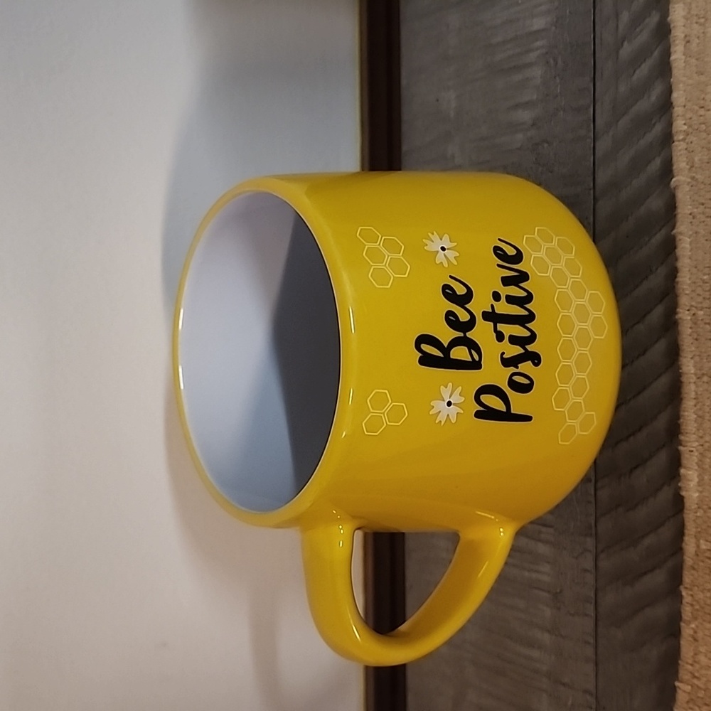 NWOT BEE POSITIVE LARGE COFFEE MUG - Picture 3 of 8